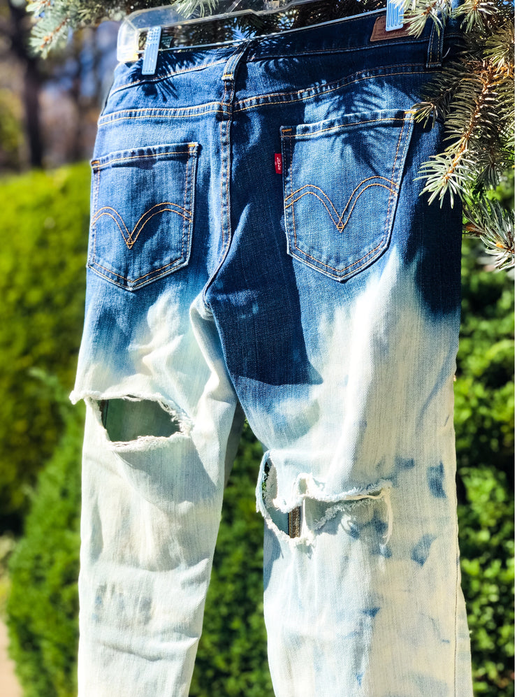 Levis Vintage Upcycled Sustainable Fashion Festival Boho Denim Ombre Jeans