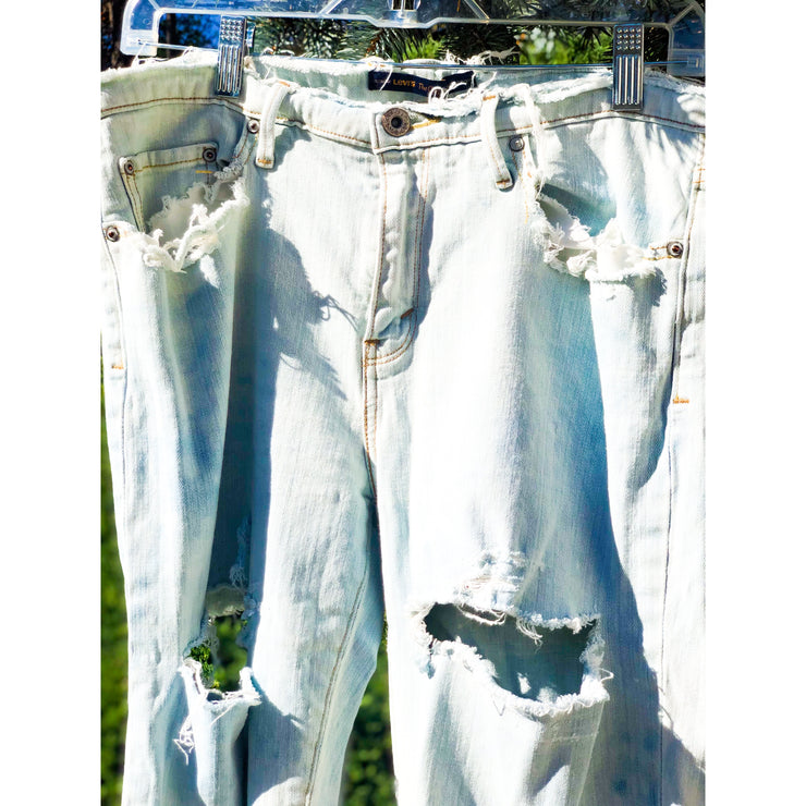 Levis Vintage Upcycled Sustainable Fashion Festival Boho Denim Jeans